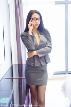 女帝雪臀泄精求饶巨h